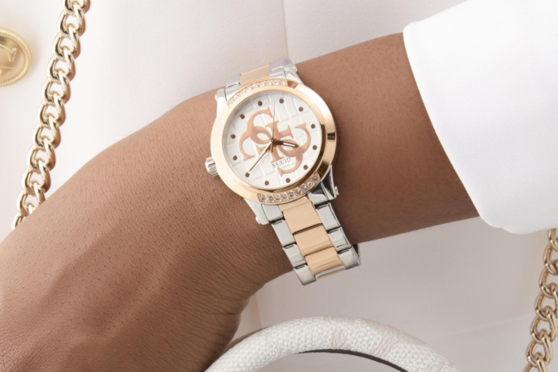 Поступление часов Guess        